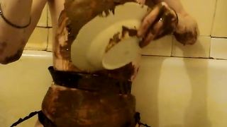 A nice brown scat shower
