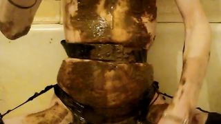 A nice brown scat shower