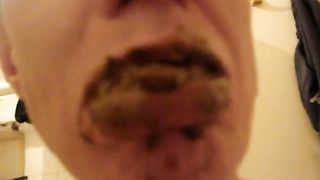 Eating up my own shit a good scat meal