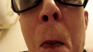 My own shit tastes so good i love eating it