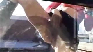 Kinky amateur watersport pissing on the window