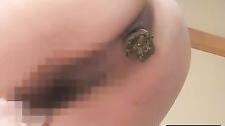 Amateur mature geisha pissing and shitting lesbian scat video