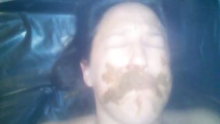 Amateur eating scat swallowing shit tube