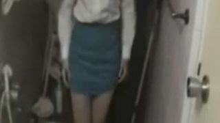 Girl with glasses goldenshower pissed in the face