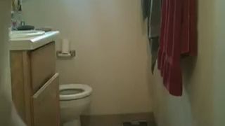 amateyr pooping in the bathroom