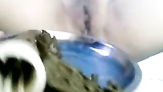 BBW girl pooping