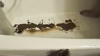Liquid scat in the tub