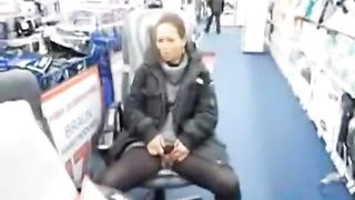 public pee in a store