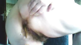 BBW girl pooping