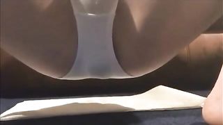 Pooping panties and leggings