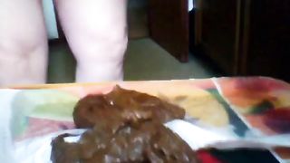 fat girl taking a big shit