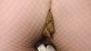 hot kinky pooping in her fishnets