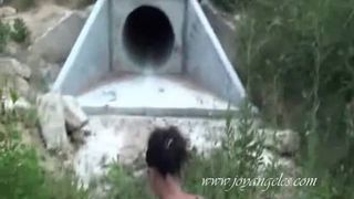 Brunette slut pooping outdoor