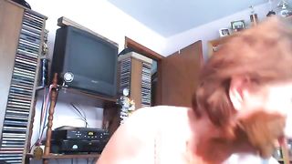 Amateur scat MILF on webcam