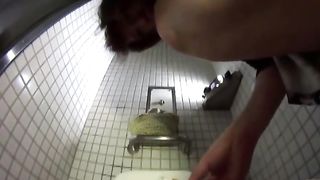 Recording her pooping asshole