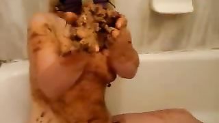 Compilation if the same girl shitting and smearing