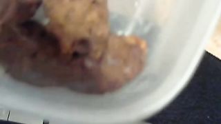 Girl with a big ass shitting in a plastic lunch box