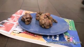 Hot babe pooping a big one on a blue plate