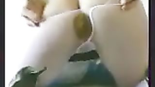 Creamy poop in her white pantyhose