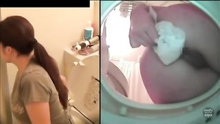 Sexy Thai girl pooping