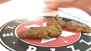 Perfect shit on a pizza box