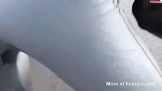 Hot blonde peeing in her yoga pants in public