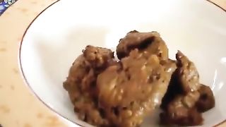 She has poop for breakfast