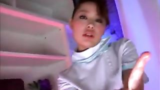 Rubbing poop on her ass while twerking