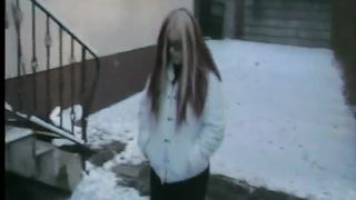 Hot girl pooping outdoor in the middle of the winter