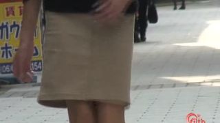 Japanese secretary shitting in public