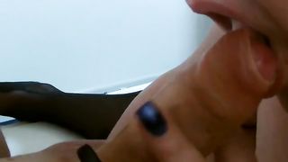 Sexy mature woman sucking a shitty cock