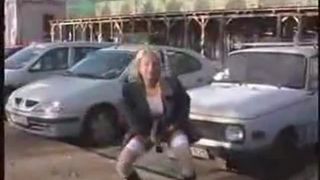 Two horny MILFS peeing outdoor