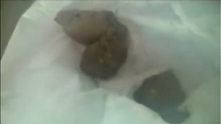 Young amateur sticking her turd