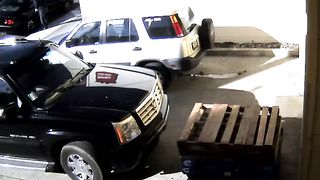 Hot MILF pooping behind a car in public