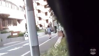 Sexy Asian teen went to take a shit in public