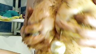 Amateur woman masturbating with anal beads