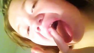 Amateur teen licking poop from her fingers