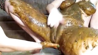 Lesbian babes smearing crap while masturbating