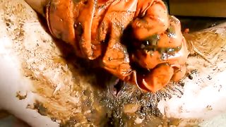 Webcam girl fisting her dirty pussy hard