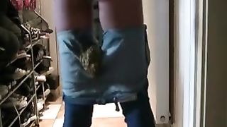 Desperation teen pooping in her tight jeans