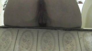 Sexy teen dropped a big turd near the bathtub