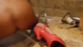 Sexy latina babe sitting naked on her knees