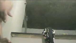 Hot teen twerking while pooping