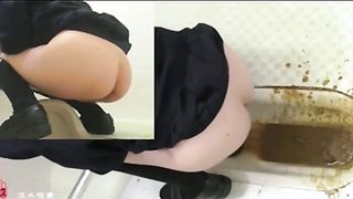 Amateur Japanese girl did a real diarheea mess