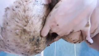 Nude Romanian teen masturbating with poop
