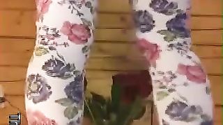 Hot college girl undressed to poop in glass bowl