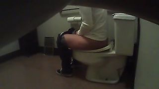 Sexy girl has serious diarheea