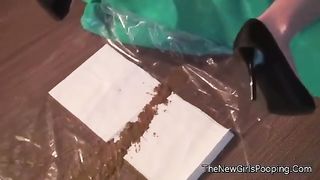 Hot babe did a mess on bedroom floor