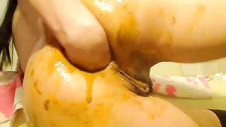 18 year old student masturbating with poop