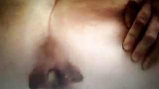 White chick with big butt pooping